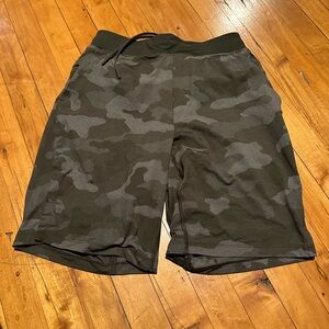 3 pairs of lululemon shorts waist 30